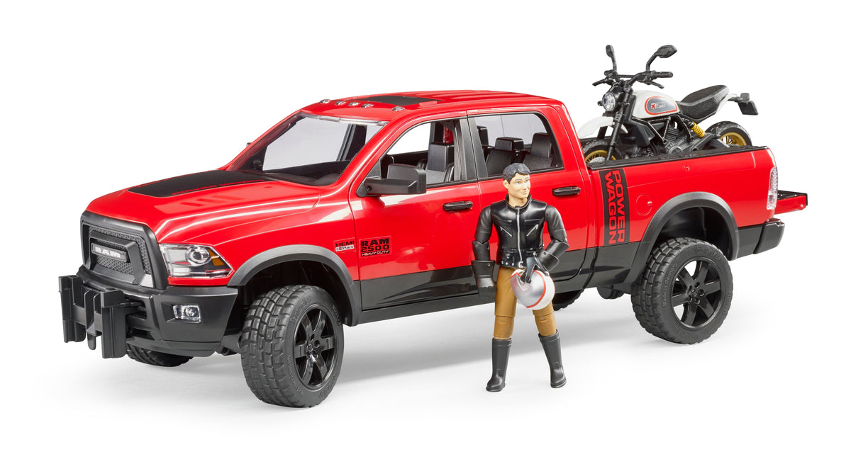 Bruder Power Wagon met Ducati Scrambler Desert Sled (02502)